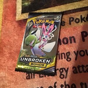 Pokemon Unbroken Bonds Pack - Green and Pink